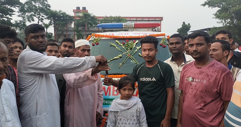 কৃষ্ণনগরে বিনামূল্যে অ্যাম্বুলেন্স সেবা চালু
