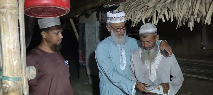 ব্রহ্মরাজপুরে চেয়ারম্যান প্রার্থী আব্দুল ওয়ারেছের গণসংযোগ