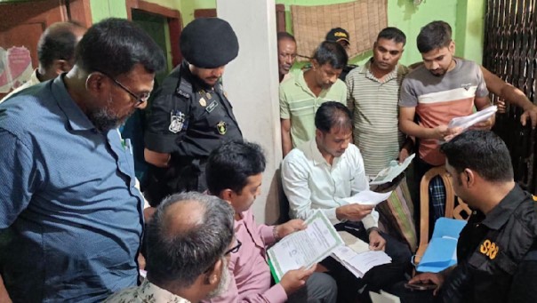 কলারোয়ায় সার ও কীটনাশক প্রক্রিয়াজাতকরণ কারখানাকে ৫০ হাজার টাকা জরিমানা