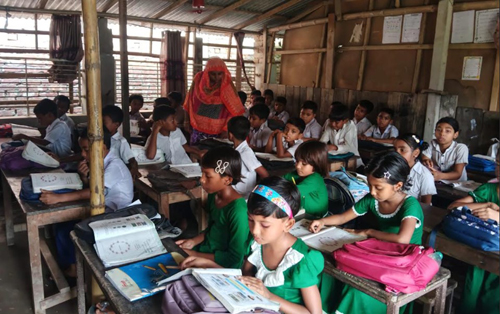 ভোমরা সরকারি প্রাথমিক বিদ্যালয়ে জলাবদ্ধতা, নতুন ভবনের আবেদন