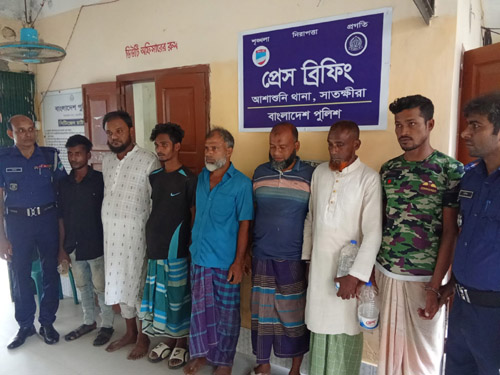 আশাশুনিতে পুলিশের বিশেষ অভিযান ৭ আসামি গ্রেপ্তার