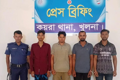 কয়রায় ছাত্রলীগের তিন নেতা আটক