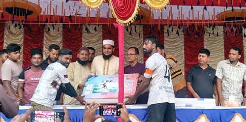 কেঁড়াগাছি ফুটবলে টাইব্রেকারে জয়ী হয়ে মুকুন্দপুর চ্যাম্পিয়ন