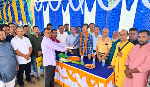 পাটকেলঘাটায় পূজামন্ডপ পরিদর্শন করলেন জেলা পরিষদের প্রশাসক হাবিবুল ইসলাম হাবিব