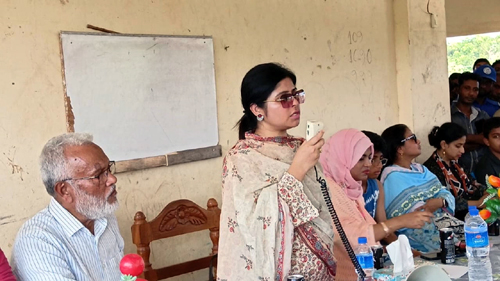 গাবুরার মেগা প্রকল্প পরিদর্শন করলেন জেলা প্রশাসক, জলদস্যু দমনের দাবী এলাকাবাসীর