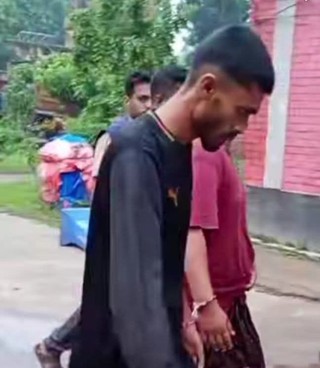 কলেজ ছাত্র জাকারিয়া হত্যা মামলার প্রধান আসামী নাহিদসহ গ্রেপ্তার-২