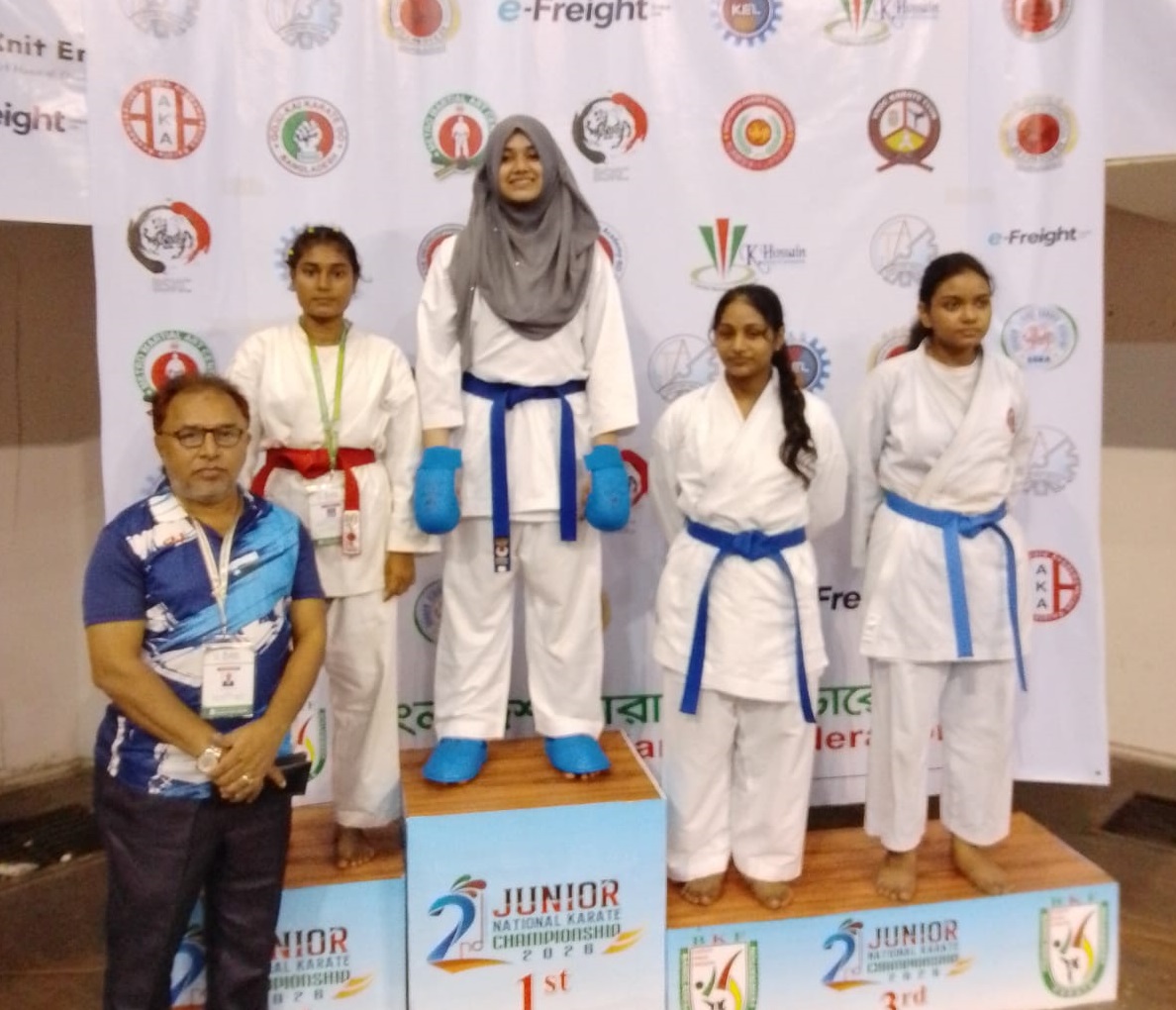 জুনিয়র কারাতে প্রতিযোগিতা: সাতক্ষীরা দলের ১টি স্বর্ণপদক ও ৩টি ব্রোঞ্জ পদক অর্জন