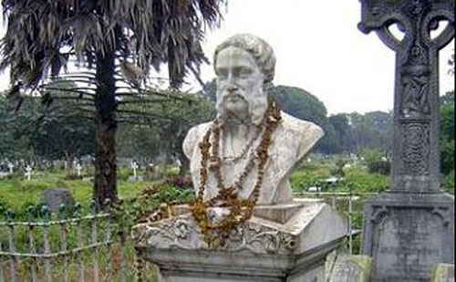 মাইকেলের বর্ণাঢ্য জীবন নিয়ে কয়েক পংক্তি