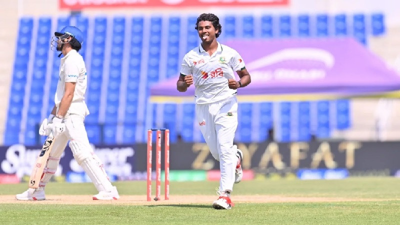 বাংলাদেশের প্রথম পেসার হিসেবে টেস্টে হাসান মাহমুদের হ্যাটট্রিক